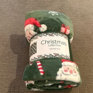 Kirklands Green and Red Christmas Plush Throw BNWT